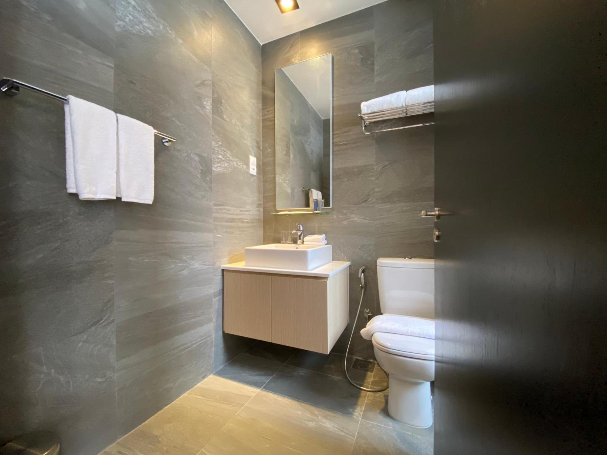 Momentus Serviced Residences Novena Singapore Exterior photo