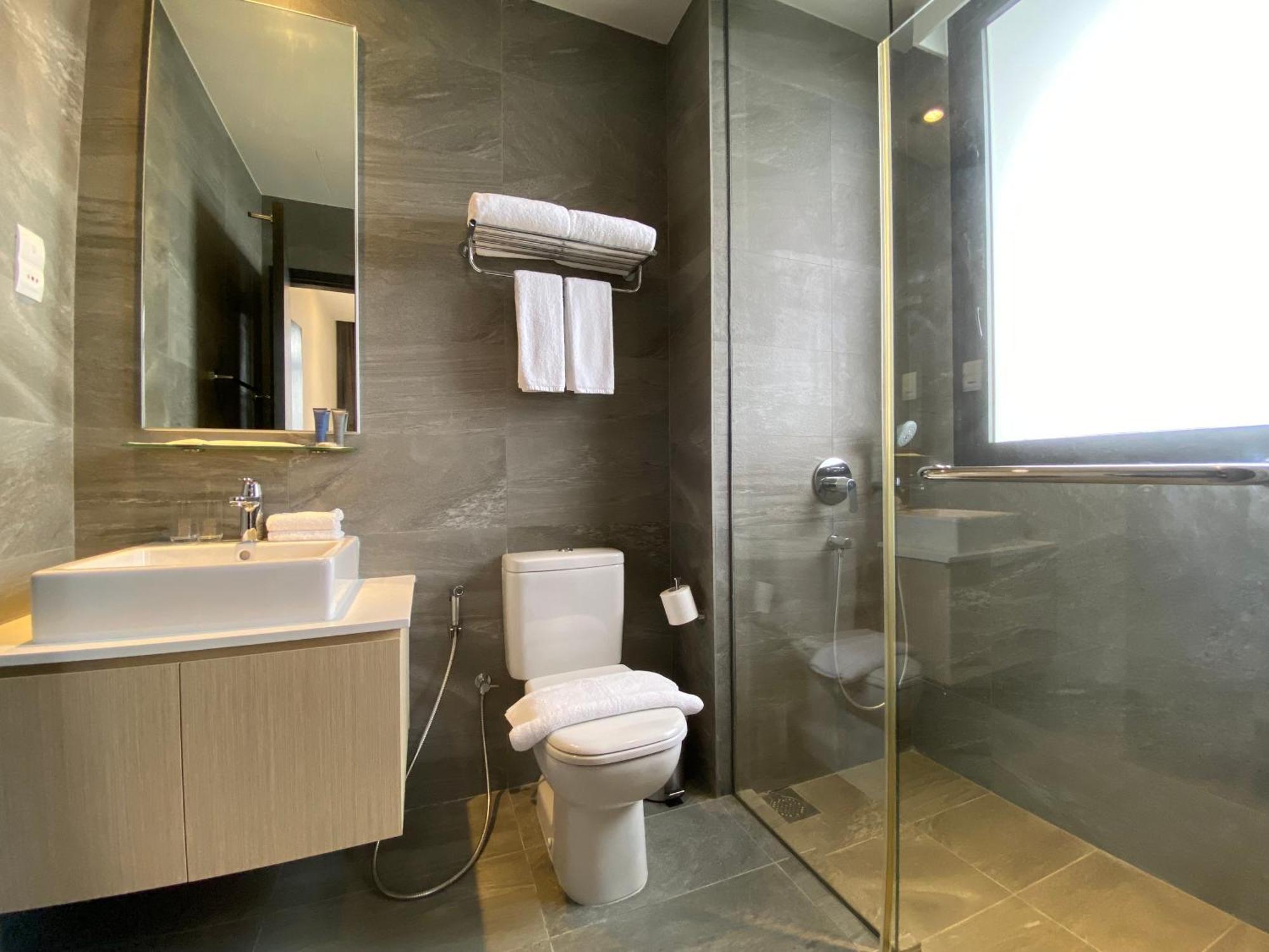 Momentus Serviced Residences Novena Singapore Exterior photo
