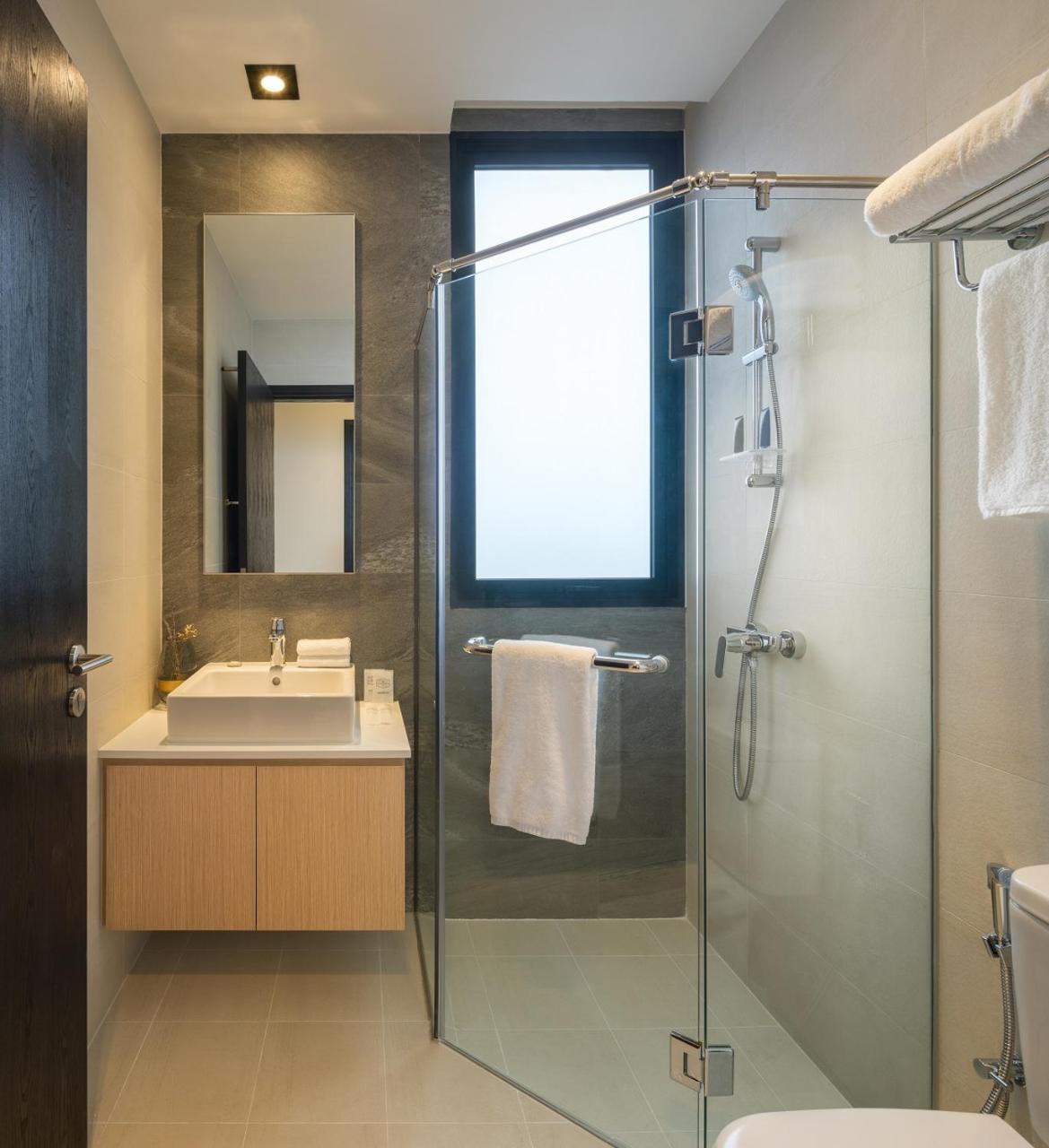 Momentus Serviced Residences Novena Singapore Exterior photo